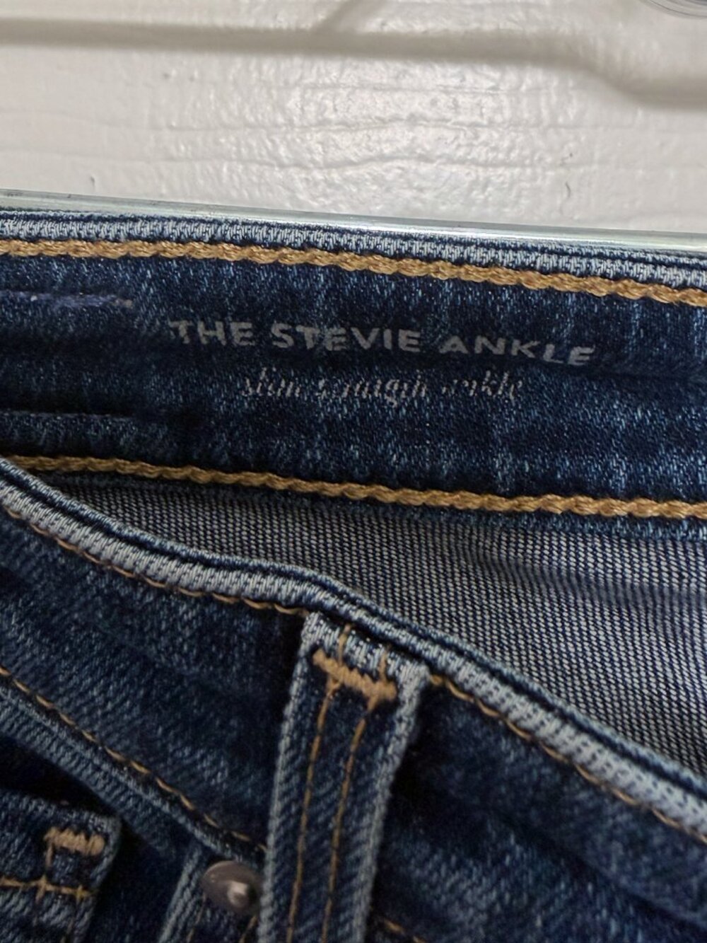 AG Adriano Goldschmied Stevie Ankle Jeans - 26 R - Picture 7 of 9